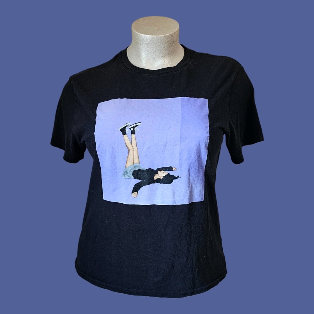 Olivia Rodrigo Tee Size LARGE.
